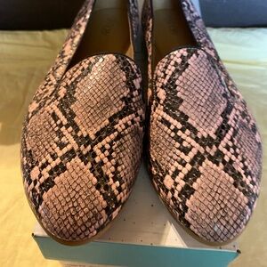 Pink Snake Print Women's Loafers